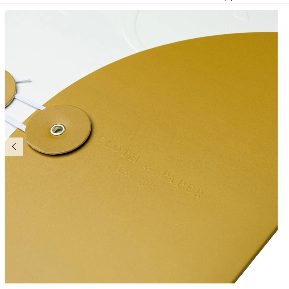 Cloth & Paper Folder - Picture 2 of 5